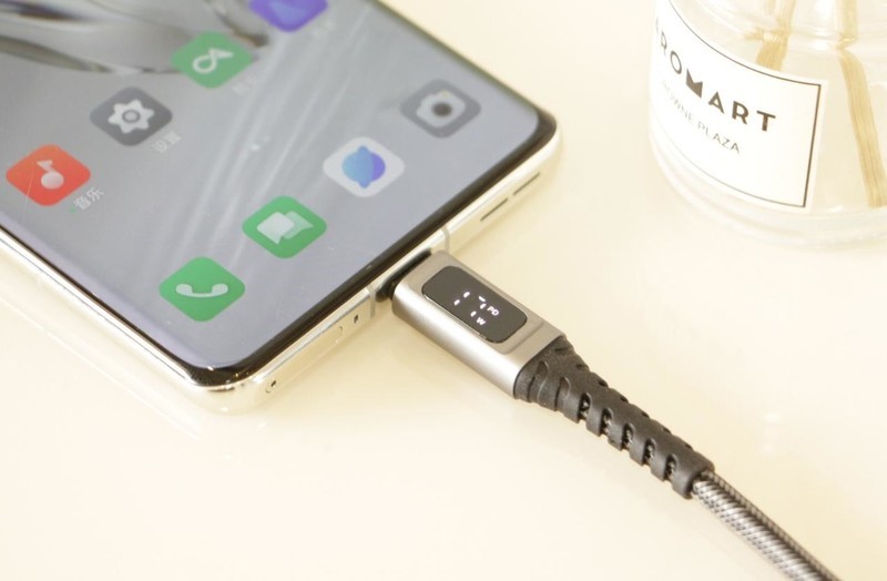 威宝100W数显快充数据线体验！应该是市面上能买到最好用的充电线