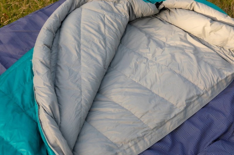 我与天石极光睡袋的首次邂逅， 就让我发现了这片绝佳露营地