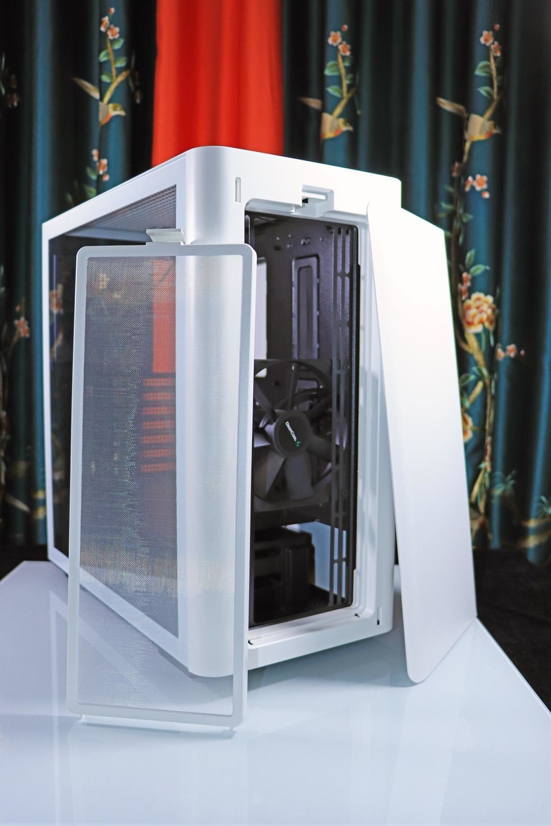 5700X 高性价比整机深度实测，FSR 2.0 技术不了解下？