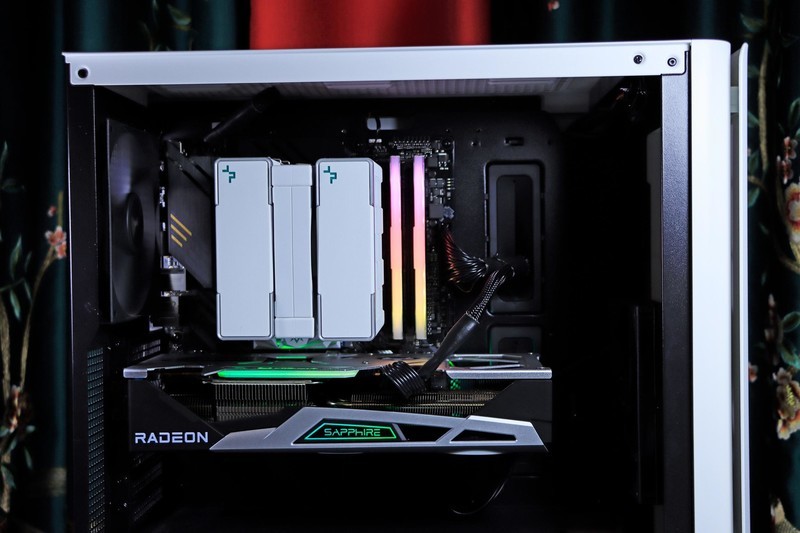 5700X 高性价比整机深度实测，FSR 2.0 技术不了解下？