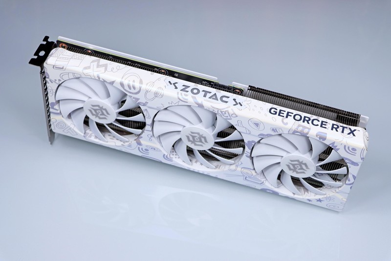 用 B760 小吹雪 + 4060 Ti 欧泊白 + 雷克沙 ARES 套装打造高性价比的小钢炮