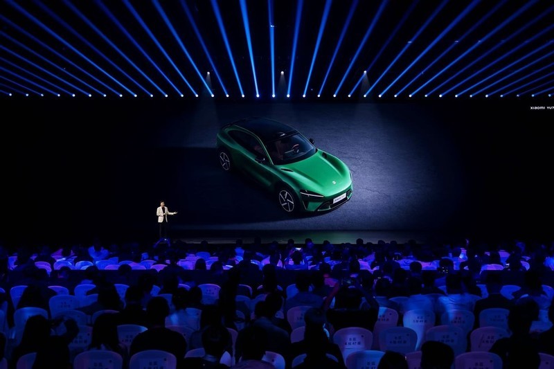 小米YU7发布：重新定义豪华高性能SUV的科技美学