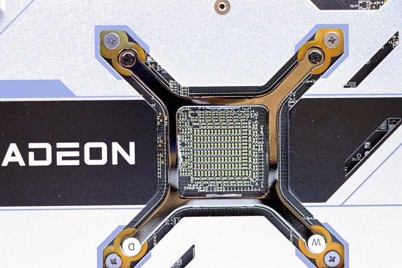 5700X 高性价比整机深度实测，FSR 2.0 技术不了解下？