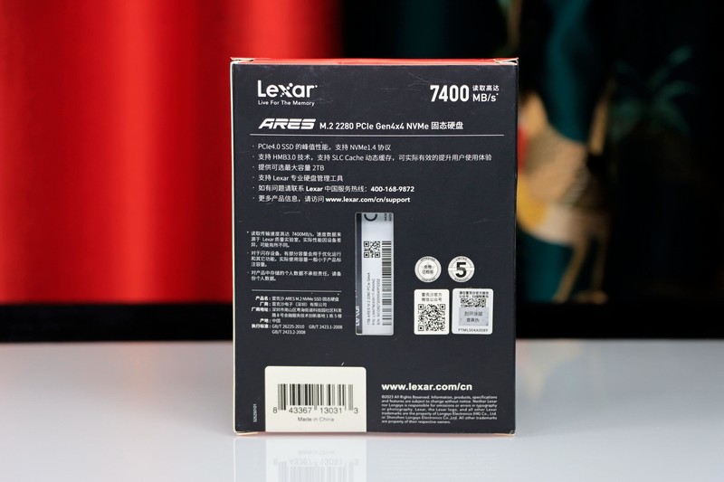 用 B760 小吹雪 + 4060 Ti 欧泊白 + 雷克沙 ARES 套装打造高性价比的小钢炮