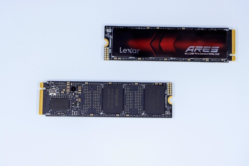 用 B760 小吹雪 + 4060 Ti 欧泊白 + 雷克沙 ARES 套装打造高性价比的小钢炮