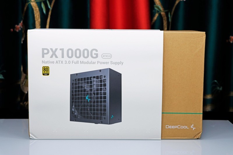 用 B760 小吹雪 + 4060 Ti 欧泊白 + 雷克沙 ARES 套装打造高性价比的小钢炮