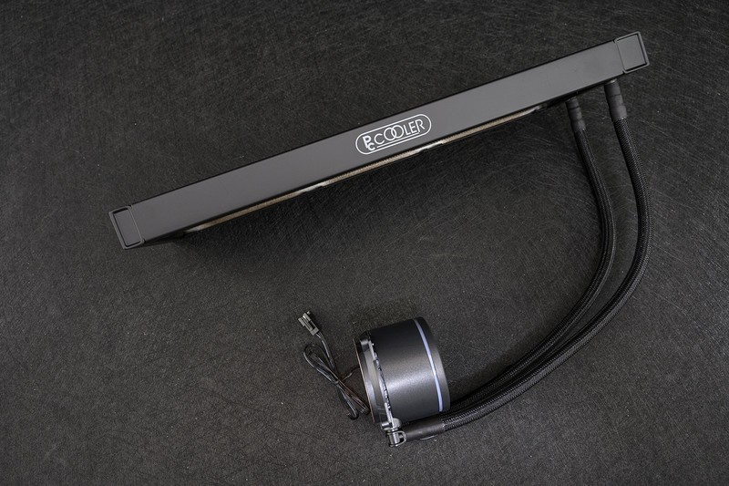 在家也能体验网咖高端卡的爽快，自己动手装一套能打又能看的RGB游戏主机