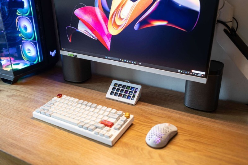 打造更高效的桌面神器，黑爵智控小键盘AKP153小帮手