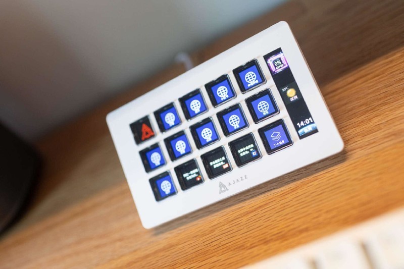 打造更高效的桌面神器，黑爵智控小键盘AKP153小帮手