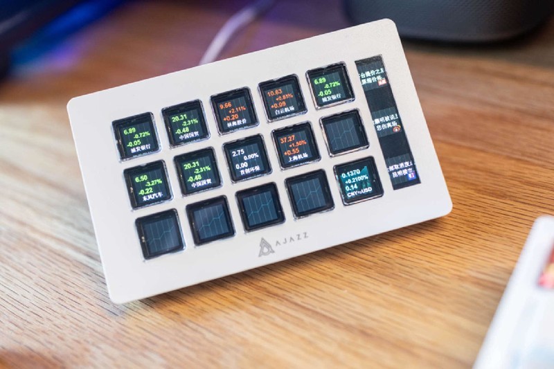 打造更高效的桌面神器，黑爵智控小键盘AKP153小帮手