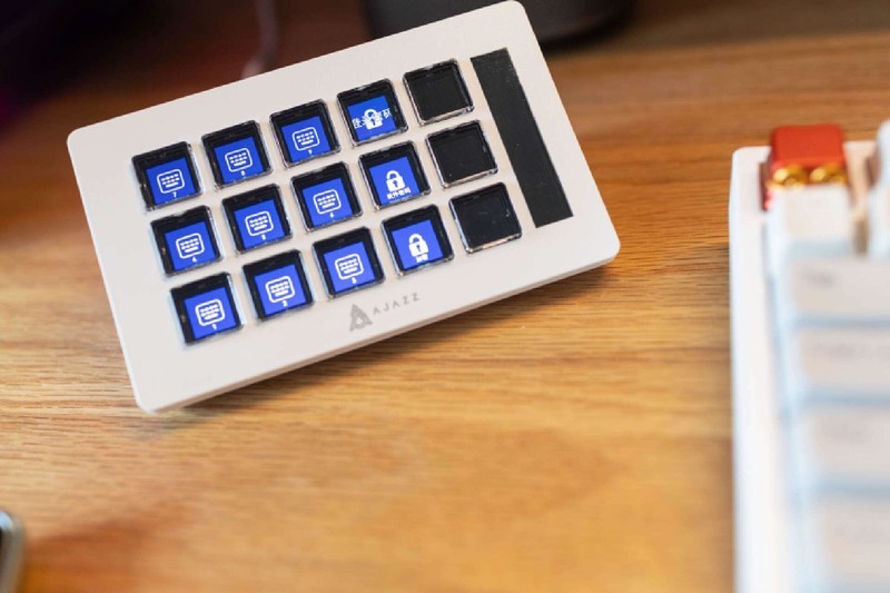 打造更高效的桌面神器，黑爵智控小键盘AKP153小帮手