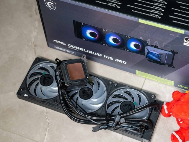 手残党的高性价比福音，微星MAG CORELIQUID A15 360水冷测评