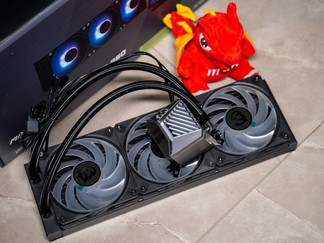 手残党的高性价比福音，微星MAG CORELIQUID A15 360水冷测评