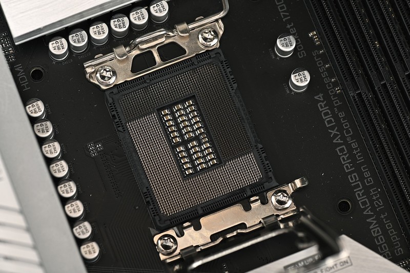 在家也能体验网咖高端卡的爽快，自己动手装一套能打又能看的RGB游戏主机