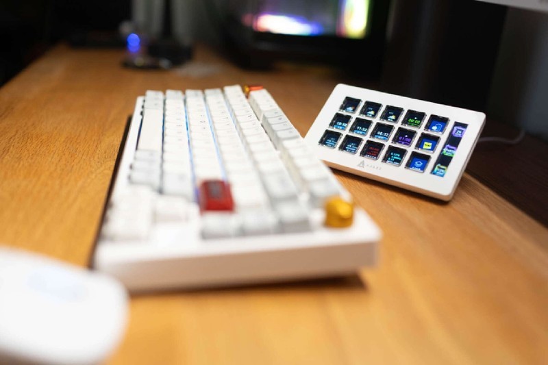 打造更高效的桌面神器，黑爵智控小键盘AKP153小帮手