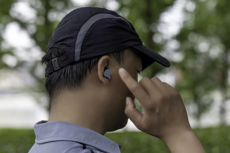 高品质蓝牙耳机如何选？惠威SWAN AW-75，让你静享美妙音乐