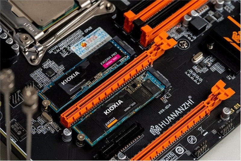 两颗至强处理器不到60块，双路服务器主板实现56线程，装机性能实测