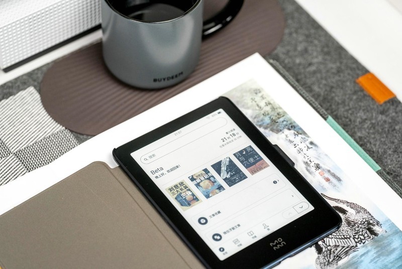 后Kindle时代，小米生态墨案推出千元Pantone 6彩色电子书阅读器