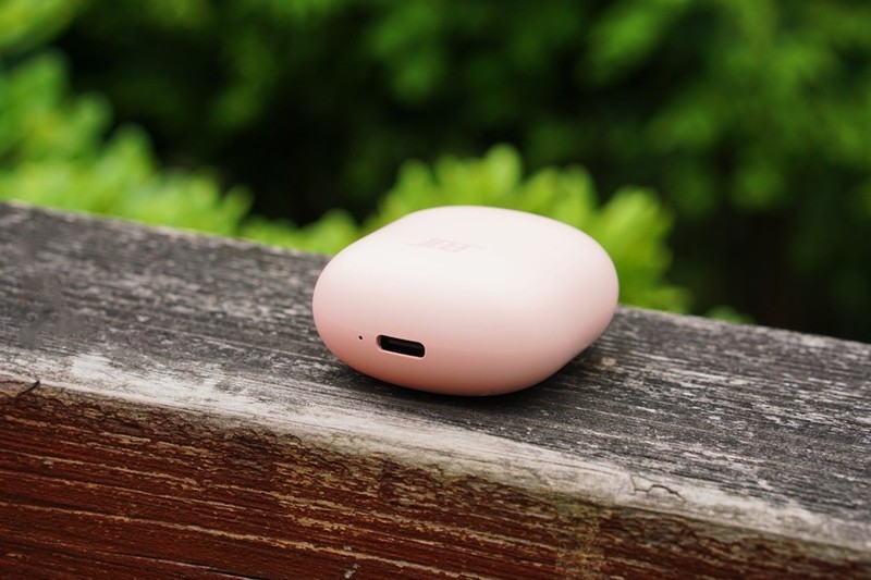 好看，动听且舒适，这款半入耳式TWS值得入手