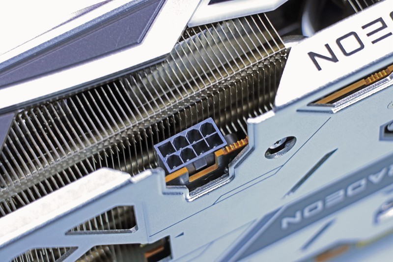 5600 降价了，它与 12400 选谁？实测告诉你