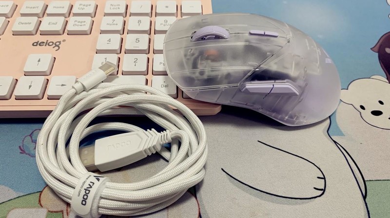 轻巧高颜值、半透高性能，这款8K双模游戏鼠标真的是绝绝子