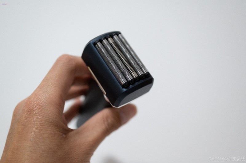 每分钟21000转超高转速，实现高效净须，告别胡渣困扰！未野MRX剃须刀实测