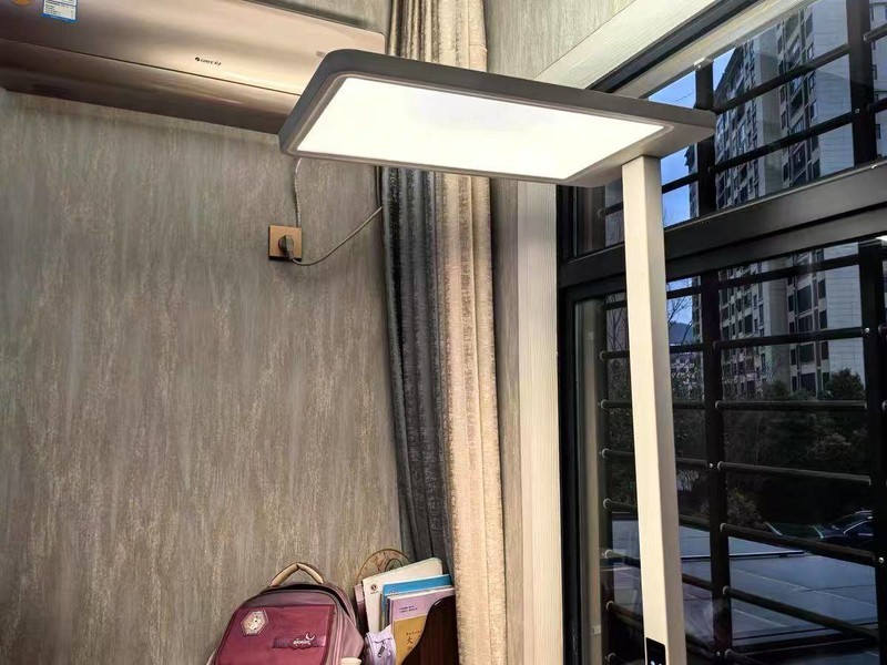 护眼大路灯哪个牌子的好更护眼？公认专业且护眼的护眼大路灯推荐