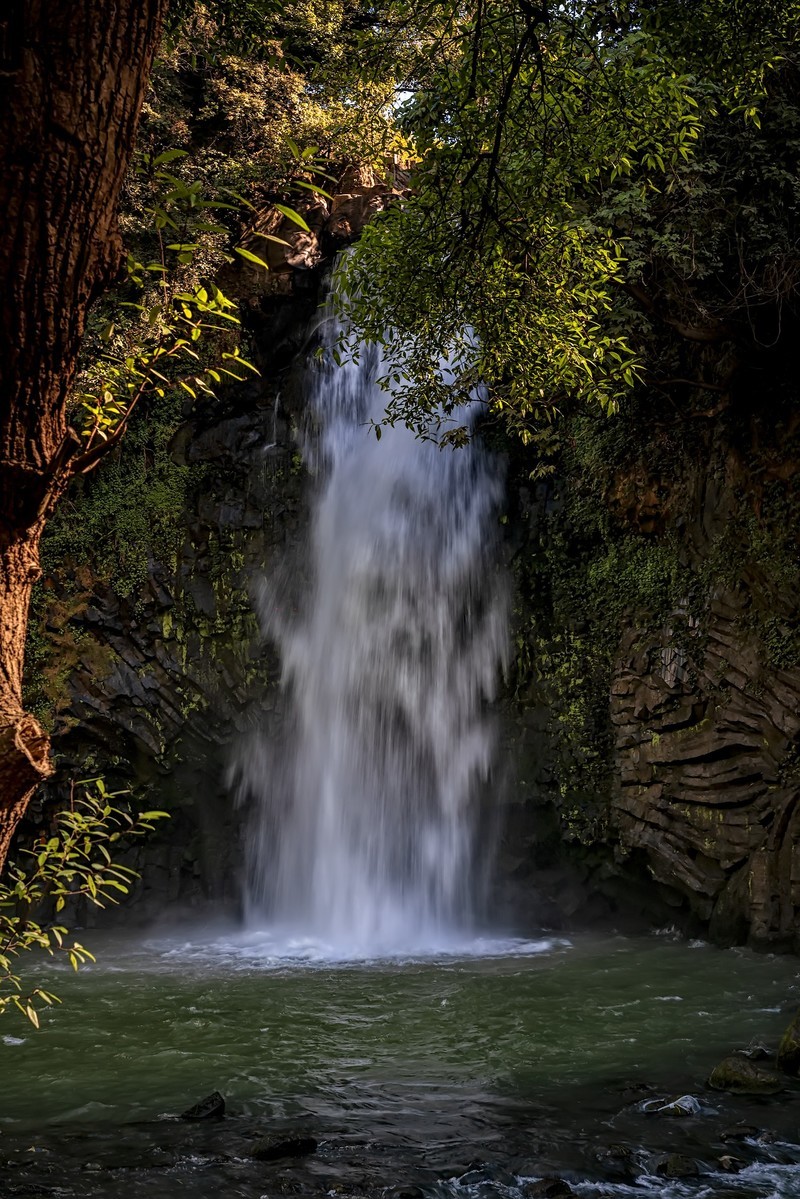 云南腾冲 · 叠水河瀑布（2）