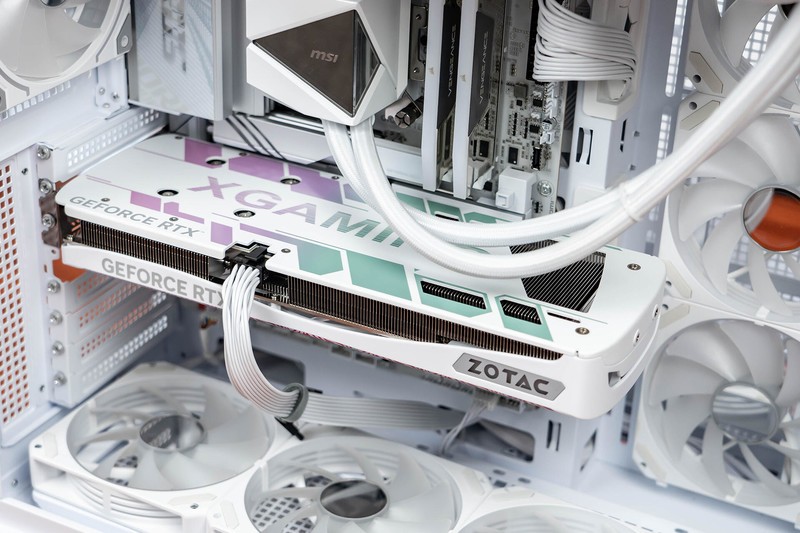 8GB显存到底够不够用？索泰RTX 5060 Ti 8GB XGAMING OC告诉你答案