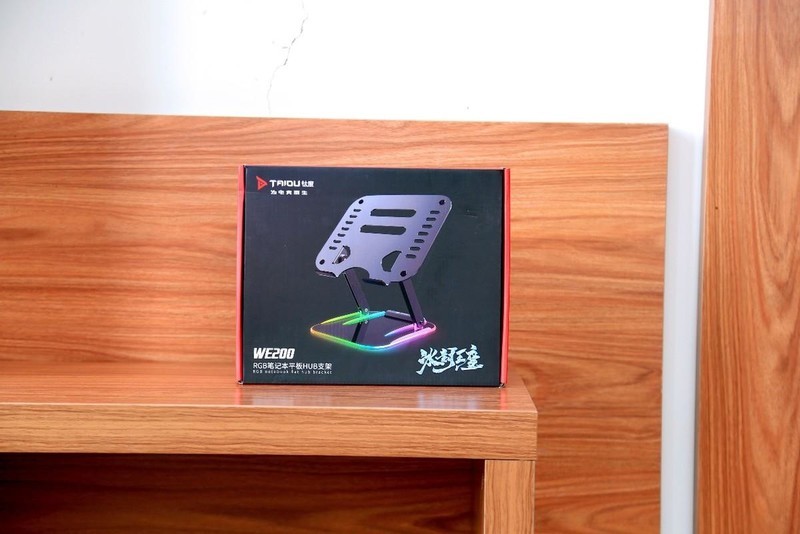 100多入手笔记本支架？聊聊为何入手钛度WE200冰封王座