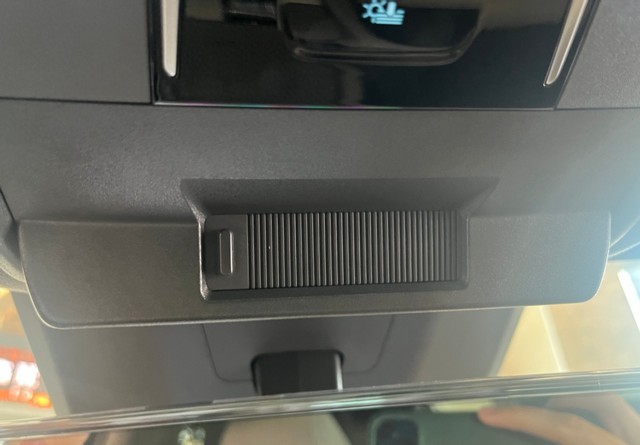 别人看来只是一个小盖板，比亚迪看它就是“隐私安全”的基本保障