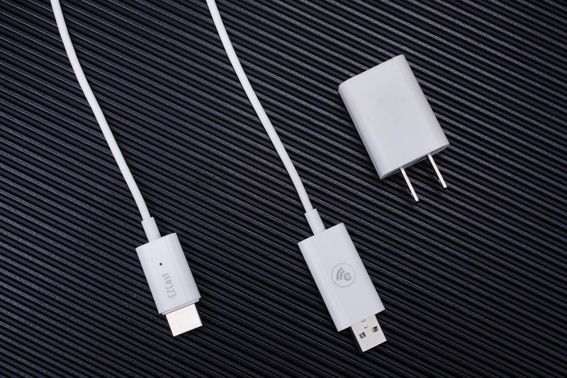 傻瓜式操作，老人都能玩转——易投熊T1无线影音投屏套装