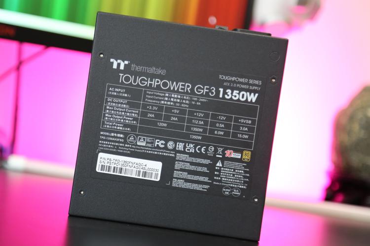 RTX4090最佳搭档：Thermaltake TT 钢影 GF3 1350W全模金牌电源开箱