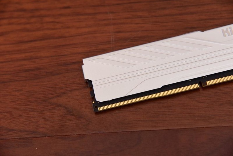 可超高频，可降延迟！金百达银爵DDR5内存ZEN4平台超频实战！