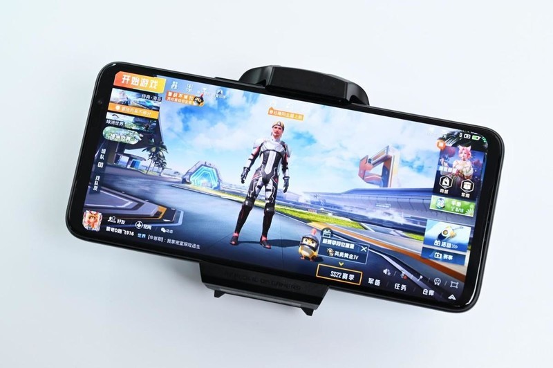 电竞手游新标杆，性能释放天花板，腾讯ROG游戏手机 7 Pro深度评测