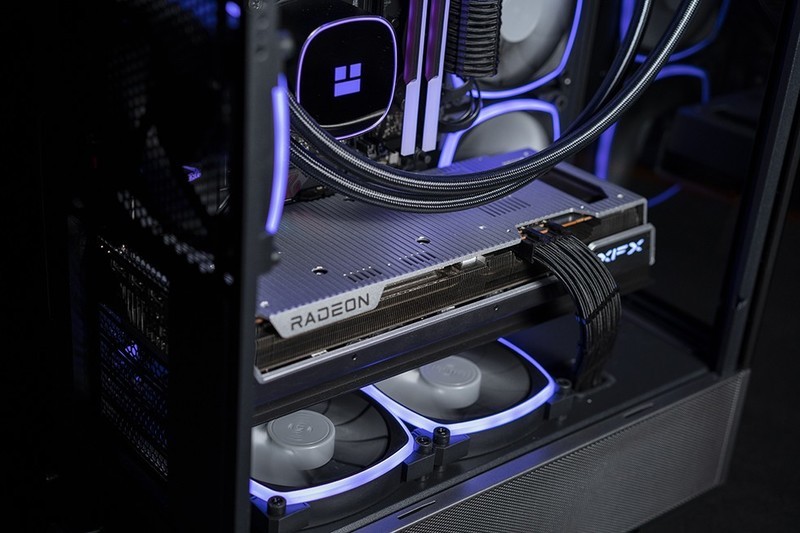 不一样的海景房 — MONTECH SKY TWO装机展示