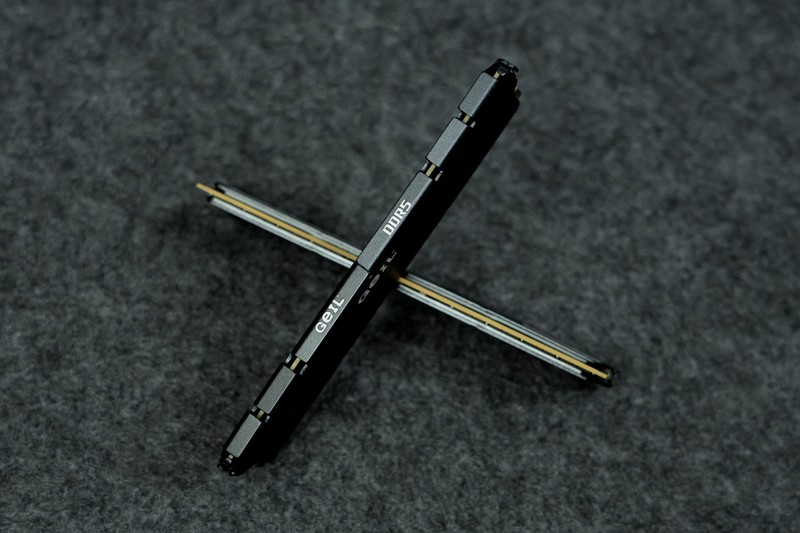 C28低时序，超频能力出乎想象！金邦巨蟹系列DDR5马甲内存条评测