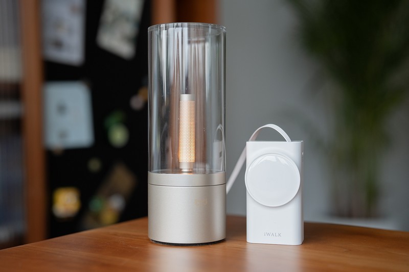 自带伸缩数据线，这才是我想要的便携充电宝