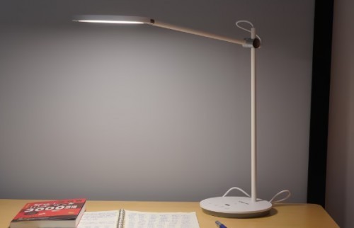高度推荐的护眼台灯十大排名品牌：什么牌子的台灯适合孩子上学？