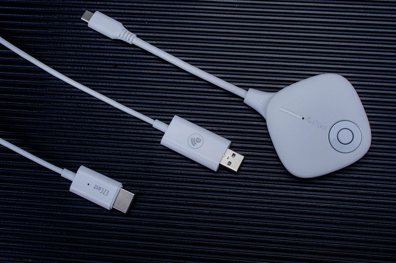 傻瓜式操作，老人都能玩转——易投熊T1无线影音投屏套装