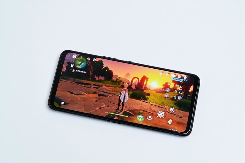 电竞手游新标杆，性能释放天花板，腾讯ROG游戏手机 7 Pro深度评测