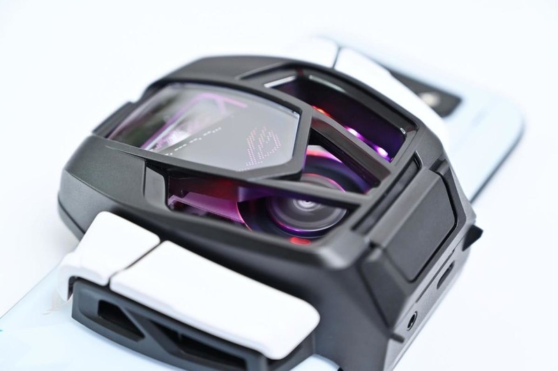 电竞手游新标杆，性能释放天花板，腾讯ROG游戏手机 7 Pro深度评测