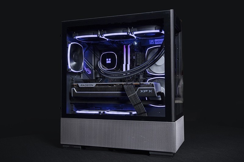 不一样的海景房 — MONTECH SKY TWO装机展示