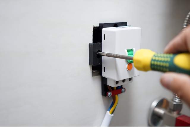 高颜值更安全健康，奥特朗（otlan）F15H-Z70C即热式电热水器体验