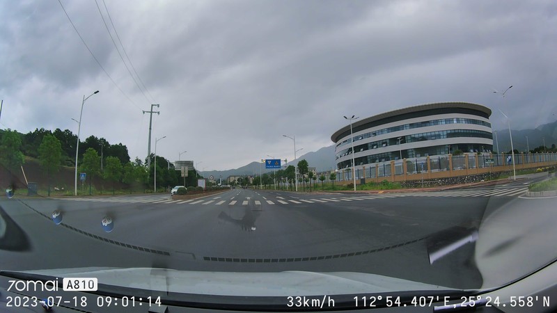 影像至上，索见不凡，品70迈4K超高清行车记录仪A810