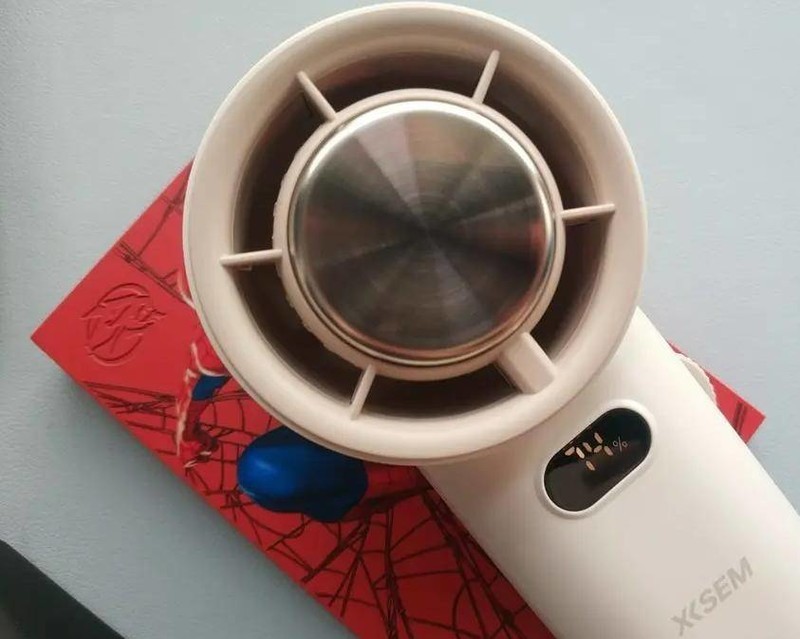 迷你手持小风扇的优缺点有哪些？一文教你如何选购迷你手持小风扇