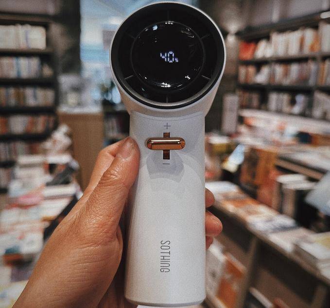 迷你手持小风扇的优缺点有哪些？一文教你如何选购迷你手持小风扇