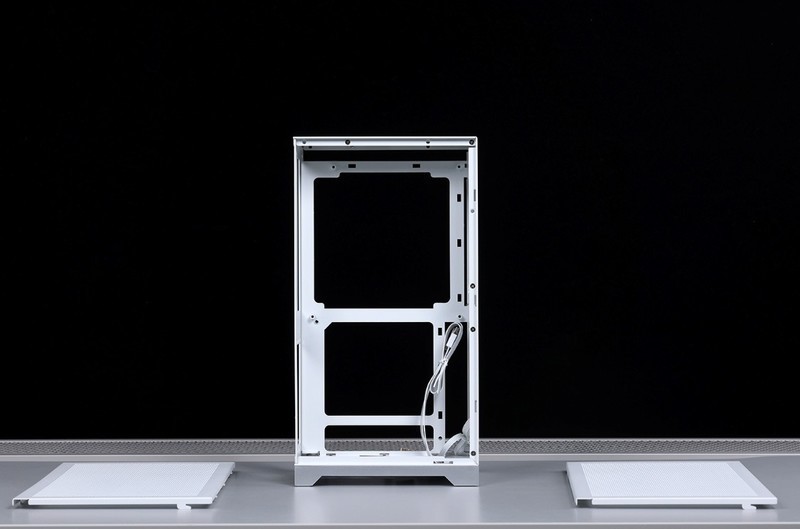 “细狗”但是高颜值高性能！12600K+4070+闪鳞L300打造桌面小钢炮