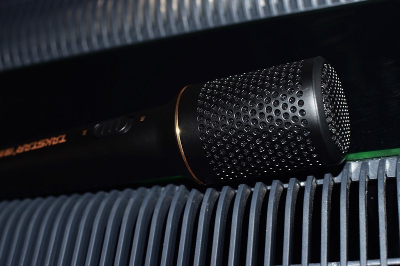 为人声呈现极致清晰与自然 TAKSTAR得胜 DM 103有线动圈麦克风