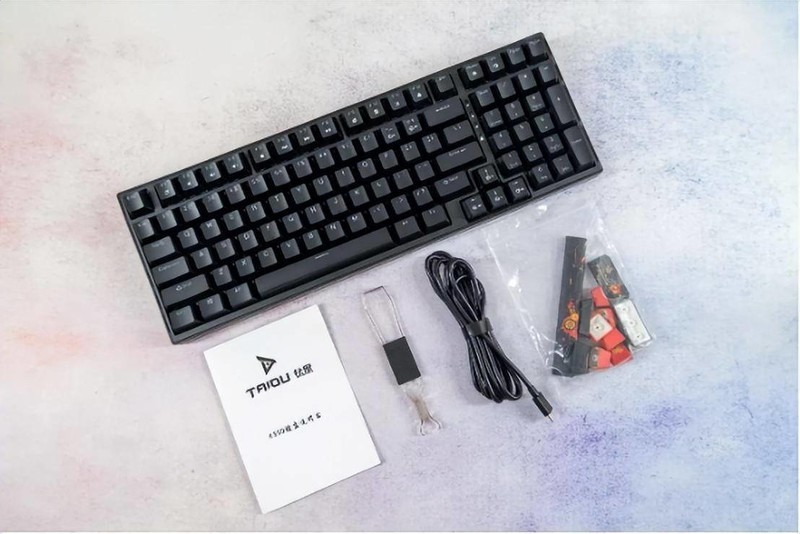 全键热插拔，可玩性更高，钛度K850彩戏师机械键盘体验